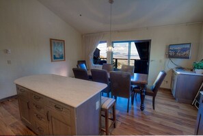 Dining - Lakescape - Lake View Condo w/ Hot Tub (HNC0693) (Stateline)