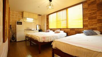 Apartemen Basic, 3 kamar tidur | Brankas dan didekorasi berbeda-beda