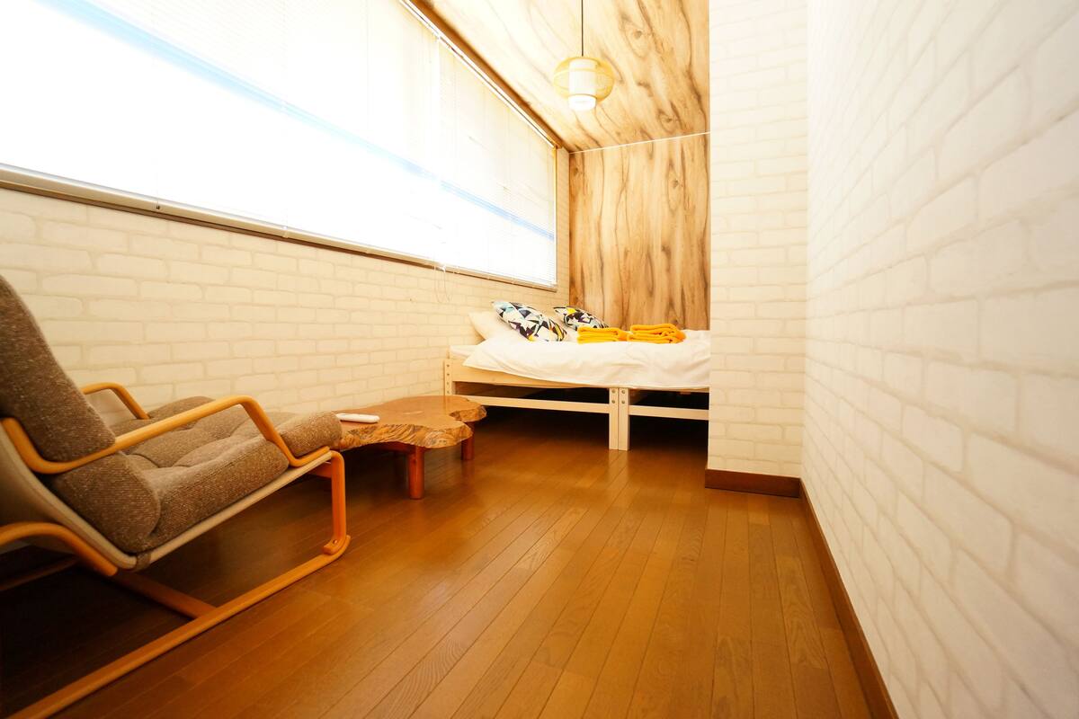 Basic Apartment, 3 Single Beds