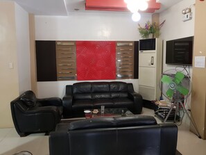 Khu tiếp khách ở sảnh