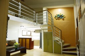 Loftsrom | Oppholdsområde | Flatskjerm-TV