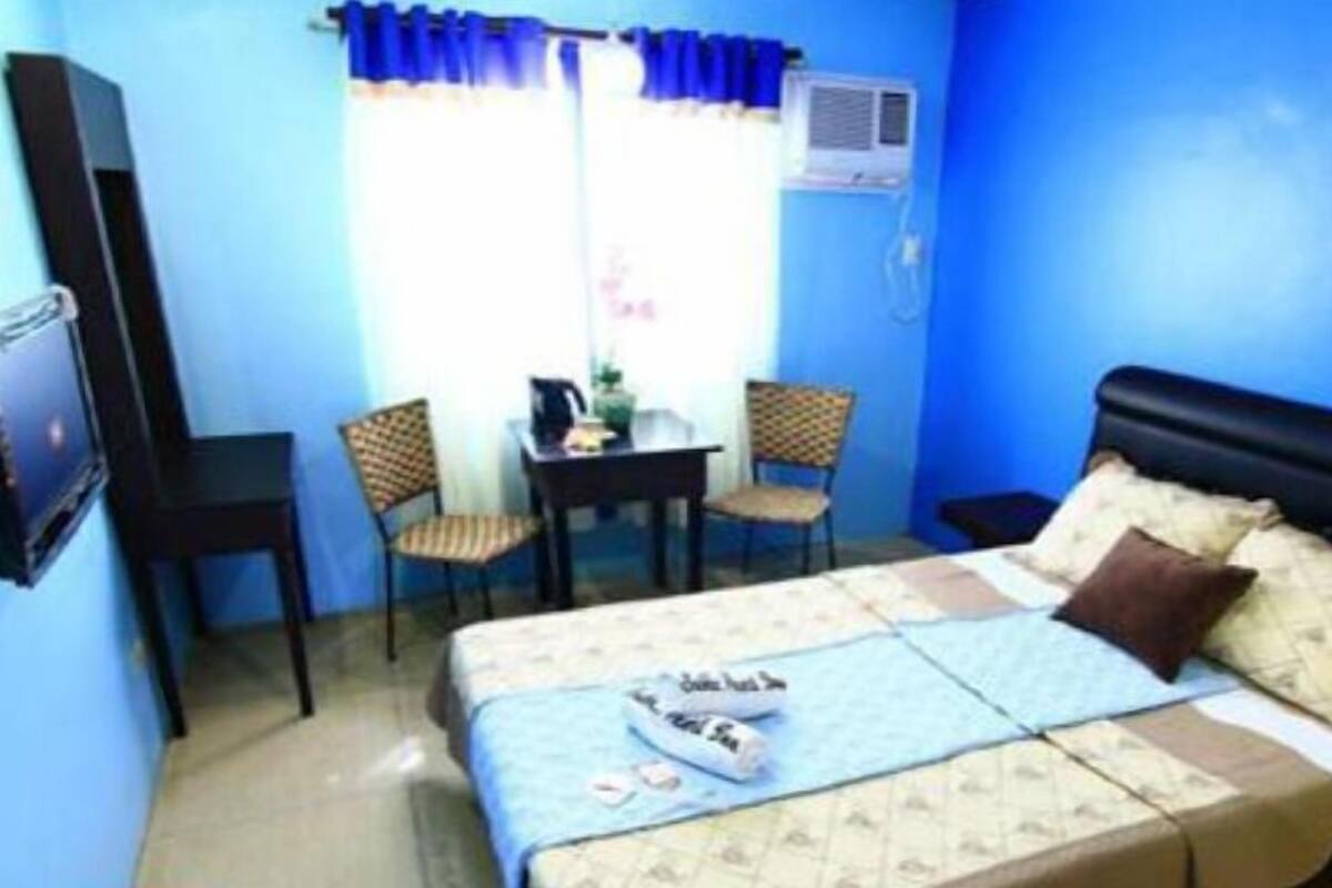 In-room safe, rollaway beds, free WiFi