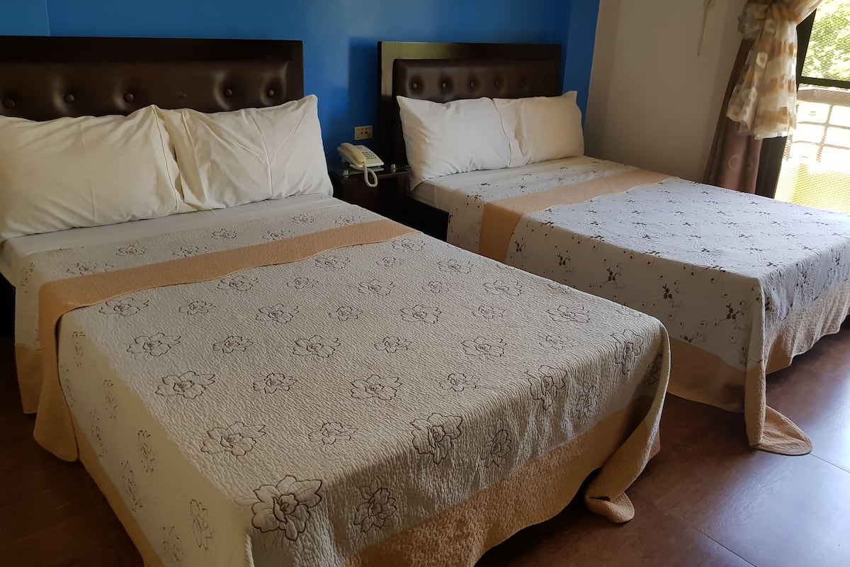 In-room safe, rollaway beds, free WiFi