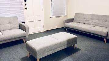 Apartment, 2 Bedrooms, Private Bathroom | Living room | Flat-screen TV, Netflix