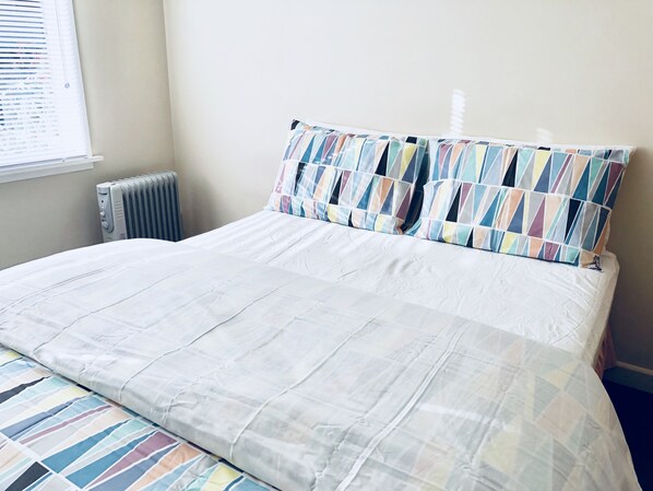 Appartamento, 2 camere da letto, bagno privato | 2 camere, biancheria da letto di alta qualità, ferro/asse da stiro