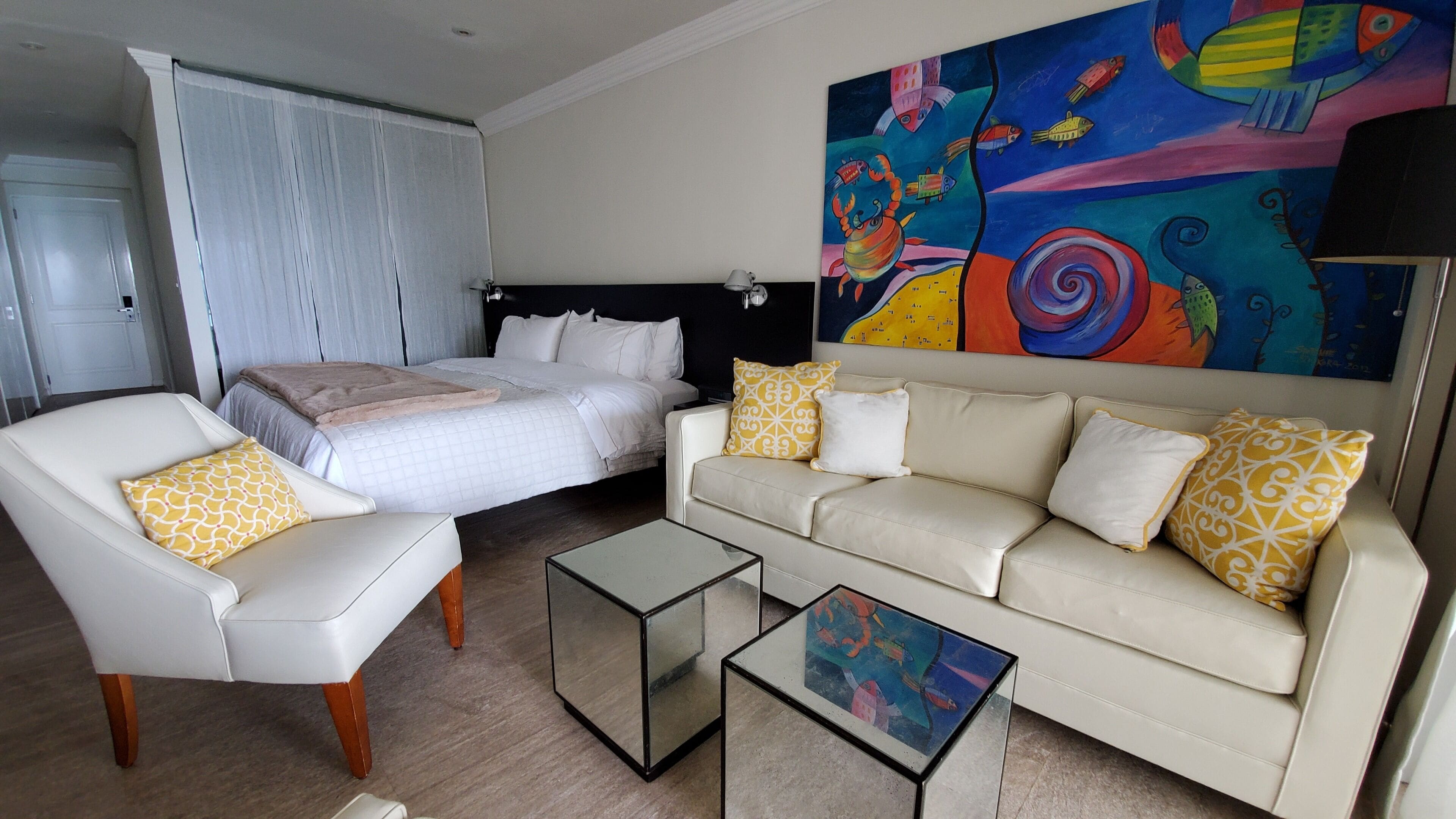 executive -fourth floor king | premium bedding, in-room safe, individually furnished, desk