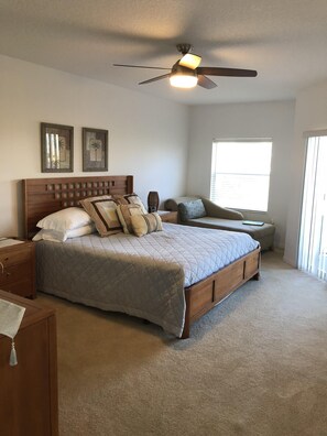 3 bedrooms, desk, iron/ironing board, free WiFi