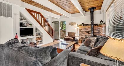 Cozy Mt. Hideaway | Adorable Tahoe A-Frame Cabin | IVH0622