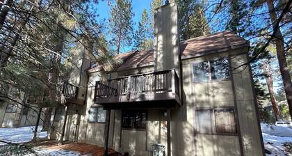 Brookstone Pines - Central Incline (IVC0822)