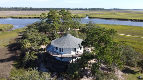 PRIVATE ISLAND VACATION ALL YOURS. Kyakers paradise! 5% weekly rental discount