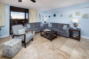 TV, DVD player - Nautilus 1103 - 3 BR/2 1/2 BA Ground Floor Free Beach Service 3/1-10/31 (Ft Walton Beach)