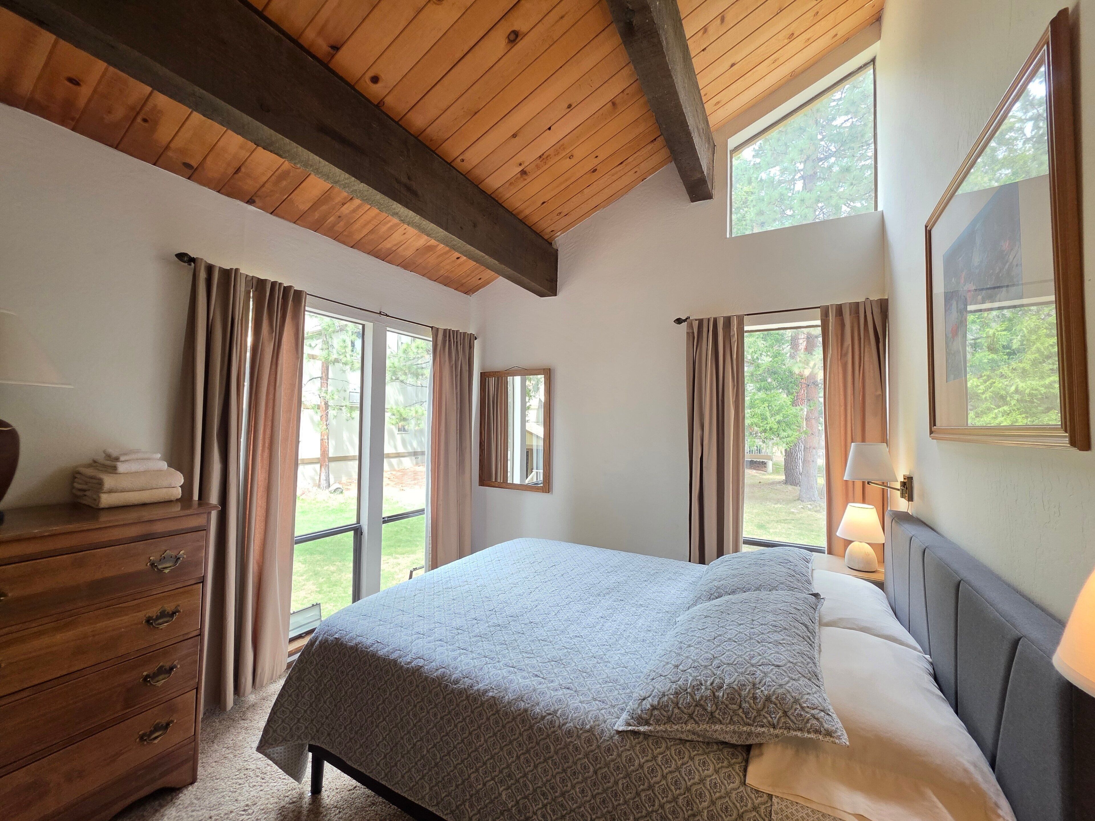 4 bedrooms, WiFi, bed sheets