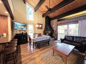 Interior - Kingswood Cornerview Condo | KWC1055 (Kings Beach)