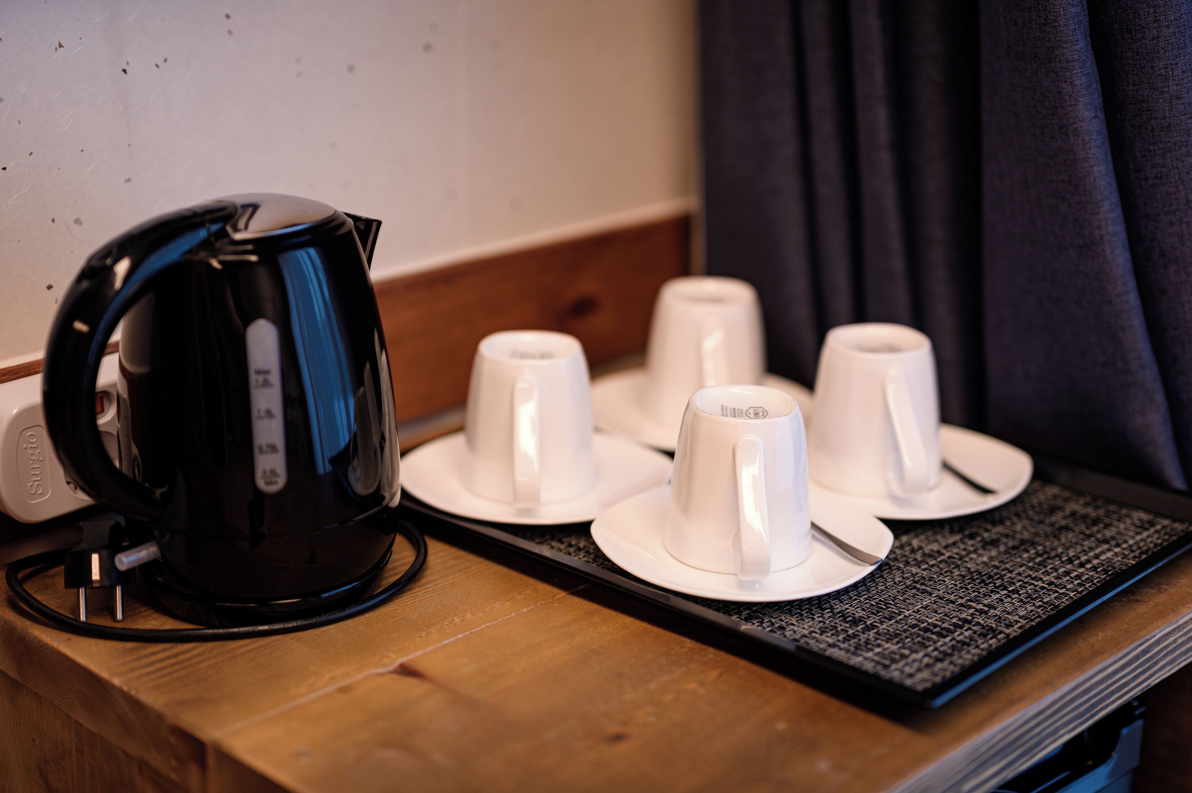 royal room | 1 bedroom, individually decorated, individually furnished, free wifi