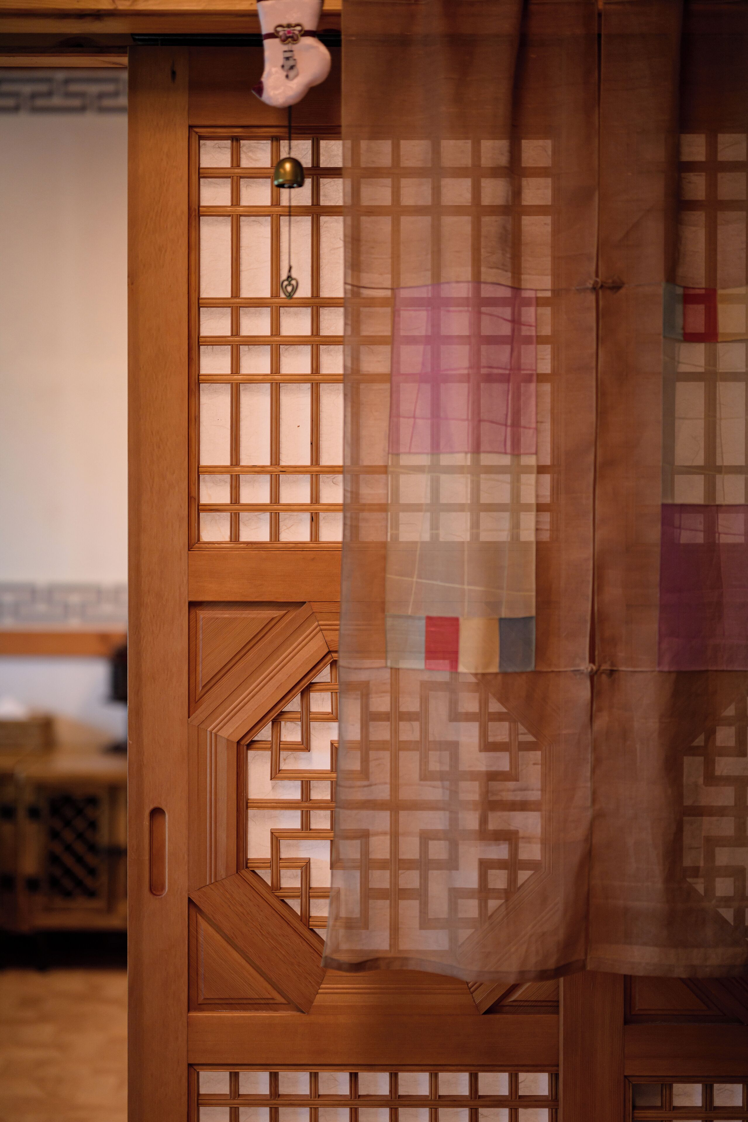 royal room | 1 bedroom, individually decorated, individually furnished, free wifi