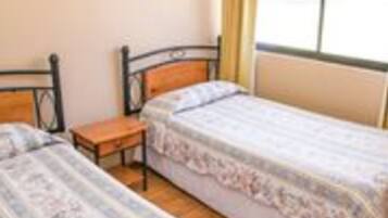 Family Cabin, 3 Bedrooms, 2 Bathrooms | In-room safe, free cribs/infant beds, rollaway beds, free WiFi