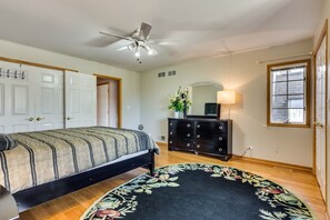 Rumah Mewah, 4 kamar tidur, Bebas Asap Rokok | Pemandangan dari kamar