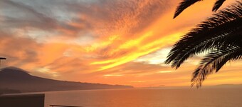  Wonderful villa with heated pool in first line !!!