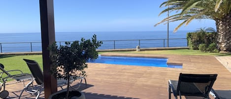 Piscine extérieure, piscine chauffée