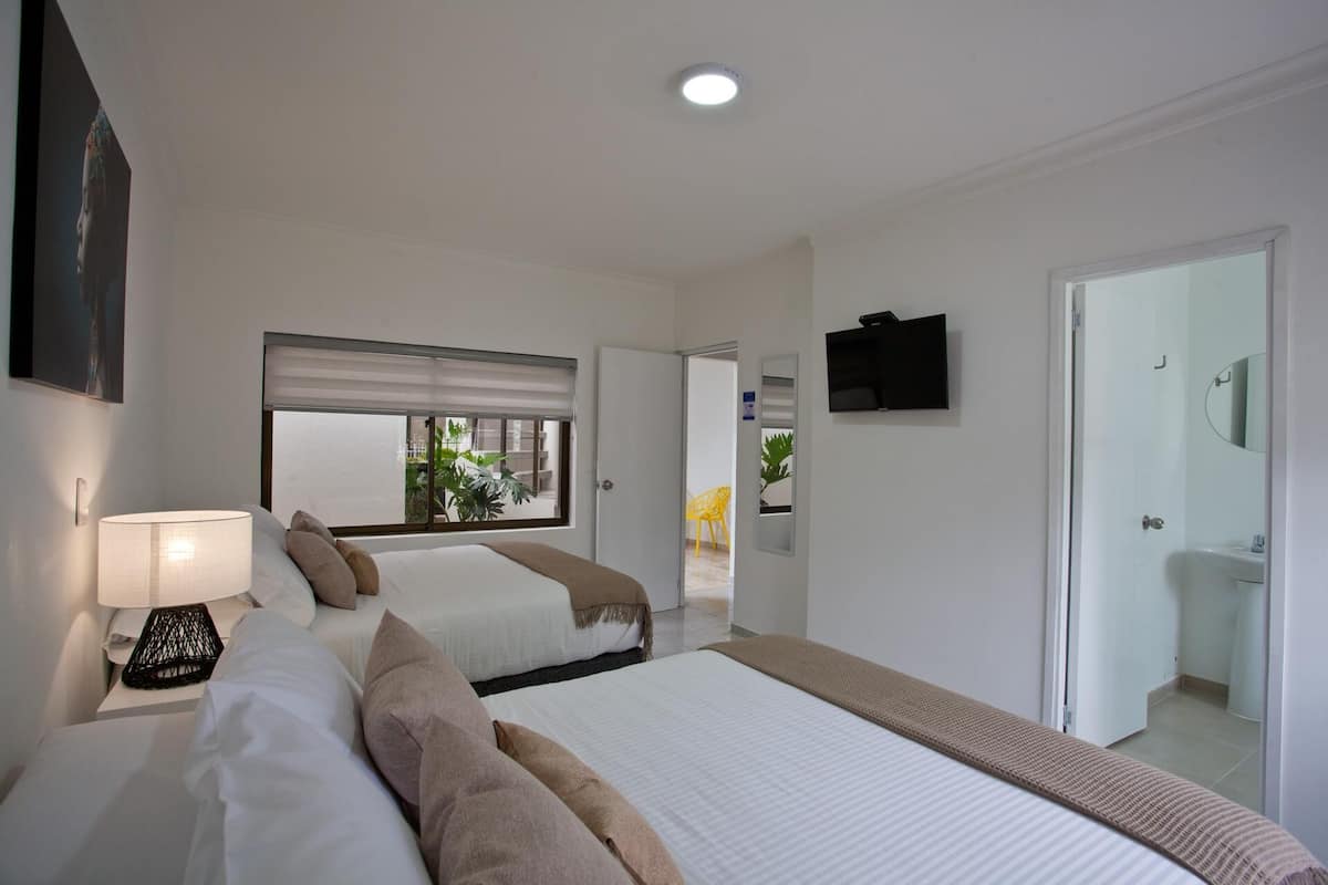Iron/ironing board, free WiFi, bed sheets