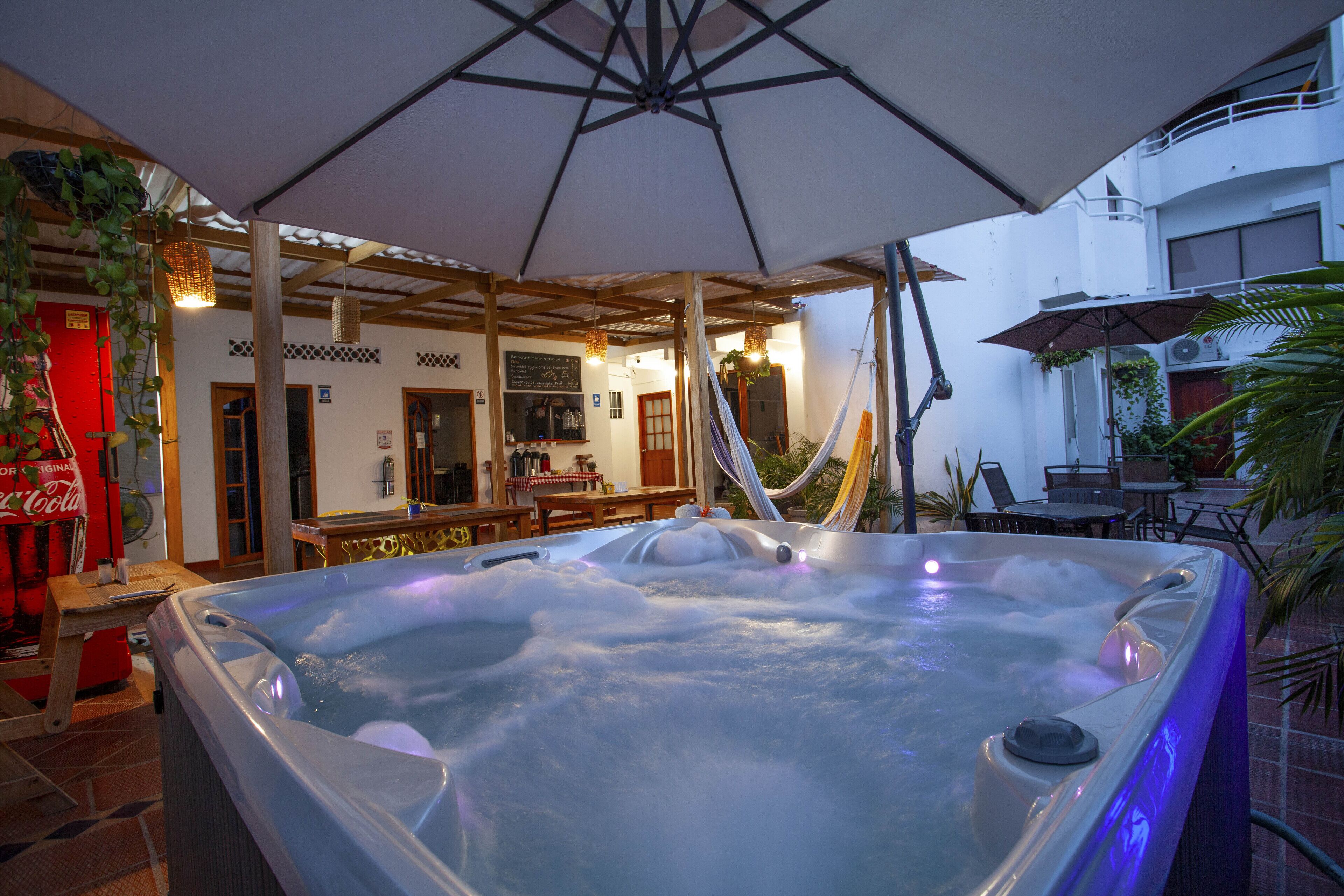 outdoor spa tub