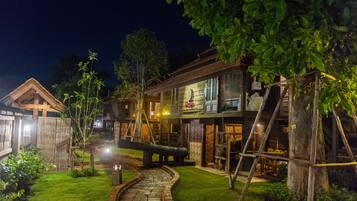 Standard Bungalow, 1 Queen Bed | View from room