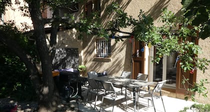 PROVENCE: HAUS IN DEN ZIMMERN / VERDON, 400 M VOM SEE VON SAINTE-CROIX, DES GORGES