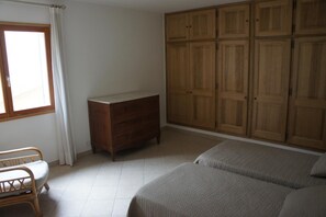 3 soverom og strykejern/-brett