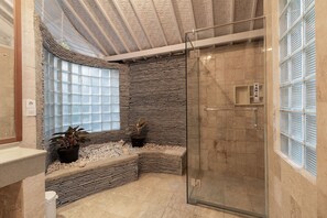Dusj på badet
