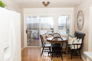 Dining - Enjoy a gorgeous Beaver Lake View Right in Prairie Creek at The Blue Heron. (Rogers)