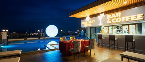 Breakfast and brunch served