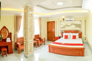 1 bedroom, minibar, desk, blackout drapes