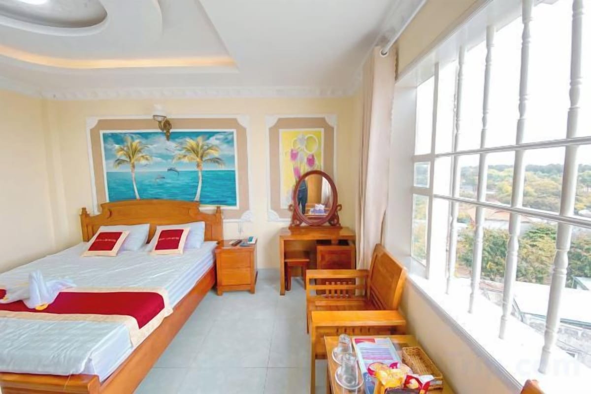 Deluxe Room With Bathtub
