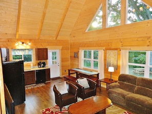 Een smart-tv en een open haard