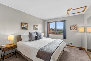 1 bedroom, iron/ironing board, WiFi (free), bed sheets