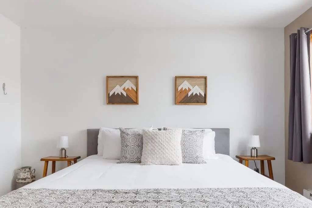1 habitación, tabla de planchar con plancha, wifi gratis y ropa de cama 