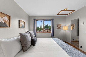 1 bedroom, iron/ironing board, WiFi (free), bed sheets
