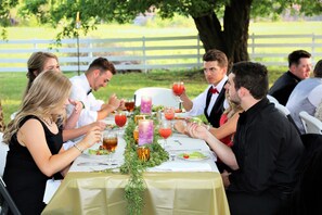 Outdoor dining