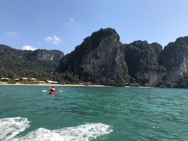 Kayaking - Chill Out Bar and Bungalows (Krabi)