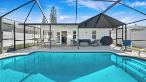 Pool - Salt Water Pool. Walk2Beach. Coastal Home Sleeps 9 (Naples)