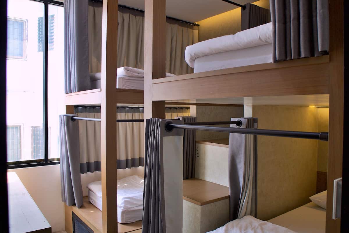 Private 4 Bed | 1 bedroom, free WiFi, bed sheets