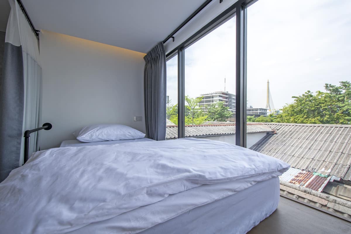 Family Shared Dormitory | 1 bedroom, free WiFi, bed sheets