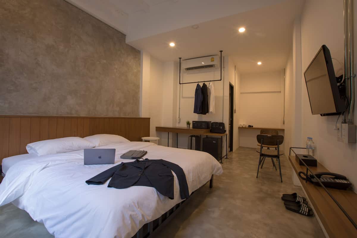 Deluxe Room | 1 bedroom, free WiFi, bed sheets