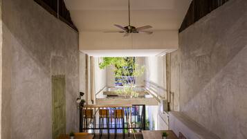 ๋ก๋น ์ข์ ๊ณต๊ฐ