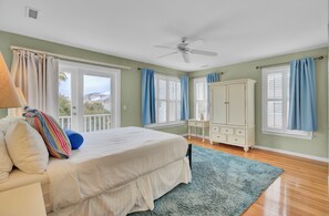 4 bedrooms, iron/ironing board, free WiFi