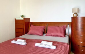 Accès au Wi-Fi (inclus), literie fournie