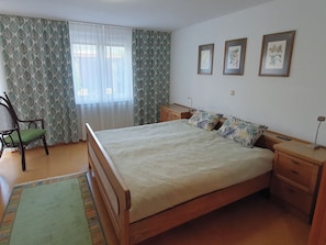 2 chambres, fer et planche à repasser, Wi-Fi, literie fournie