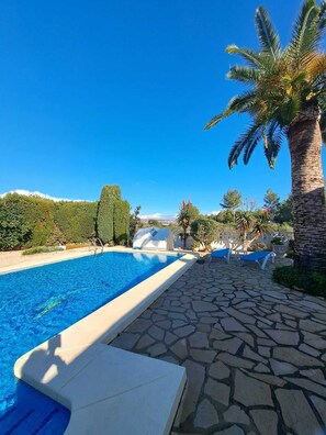 Piscina all'aperto