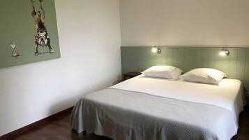 2 chambres, fer et planche Ă repasser, lit parapluie, Wi-Fi gratuit