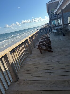 Property grounds - Beach Front On Pedestrian Beach - bare feet to beach_Dec9-13_Sale!_@155nt+10%OFF (Surfside Beach)